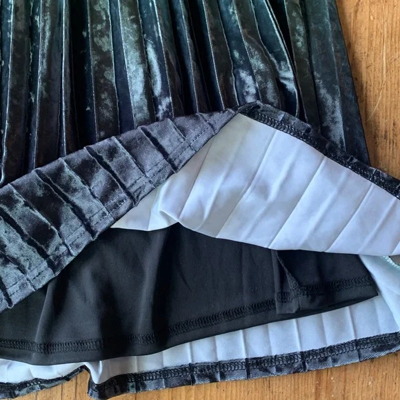 Modcloth Velvet Green Fades Blue Pleated MIDI Skirt - Picture 6 of 16